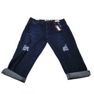 Women’s Size 24 Cyclon Premium Denim Push Up Capri Jeans